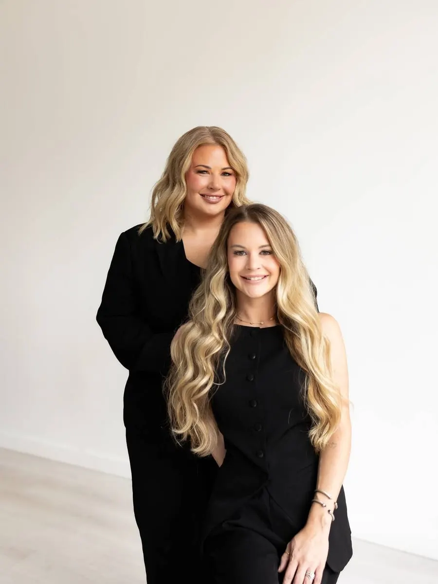 Courtney and Danielle, the sisters behind LEMON + LEIGH med spa in Boyd, Texas